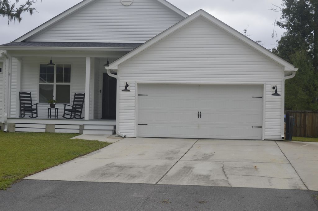 Photo of 2002 Kay Street, Johns Island, SC 29455 (MLS # 25027939)