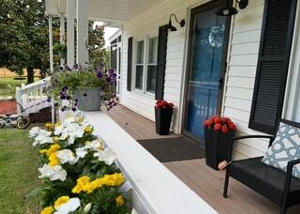 Photo of 1310 River Road Rd, McClellanville, SC 29458 (MLS # 25028519)