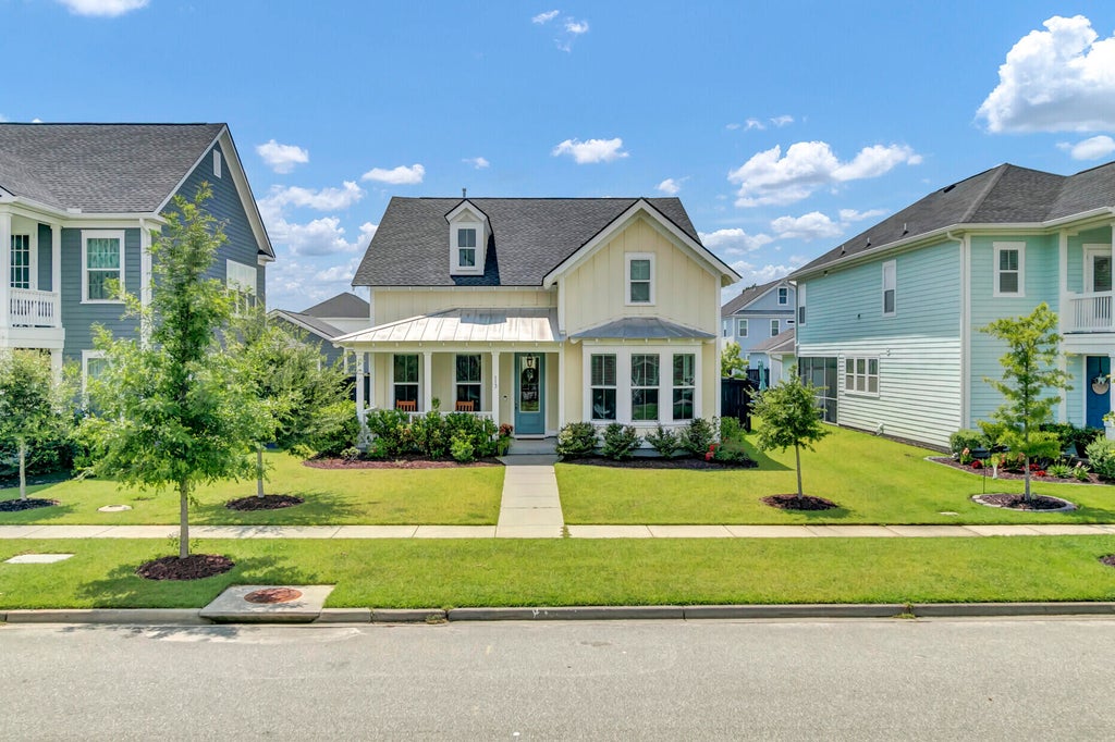Photo of 113 Grimball Street, Summerville, SC 29486 (MLS # 26019696)