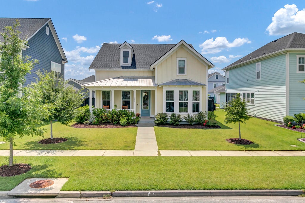 Photo of 113 Grimball Street, Summerville, SC 29486 (MLS # 26019696)