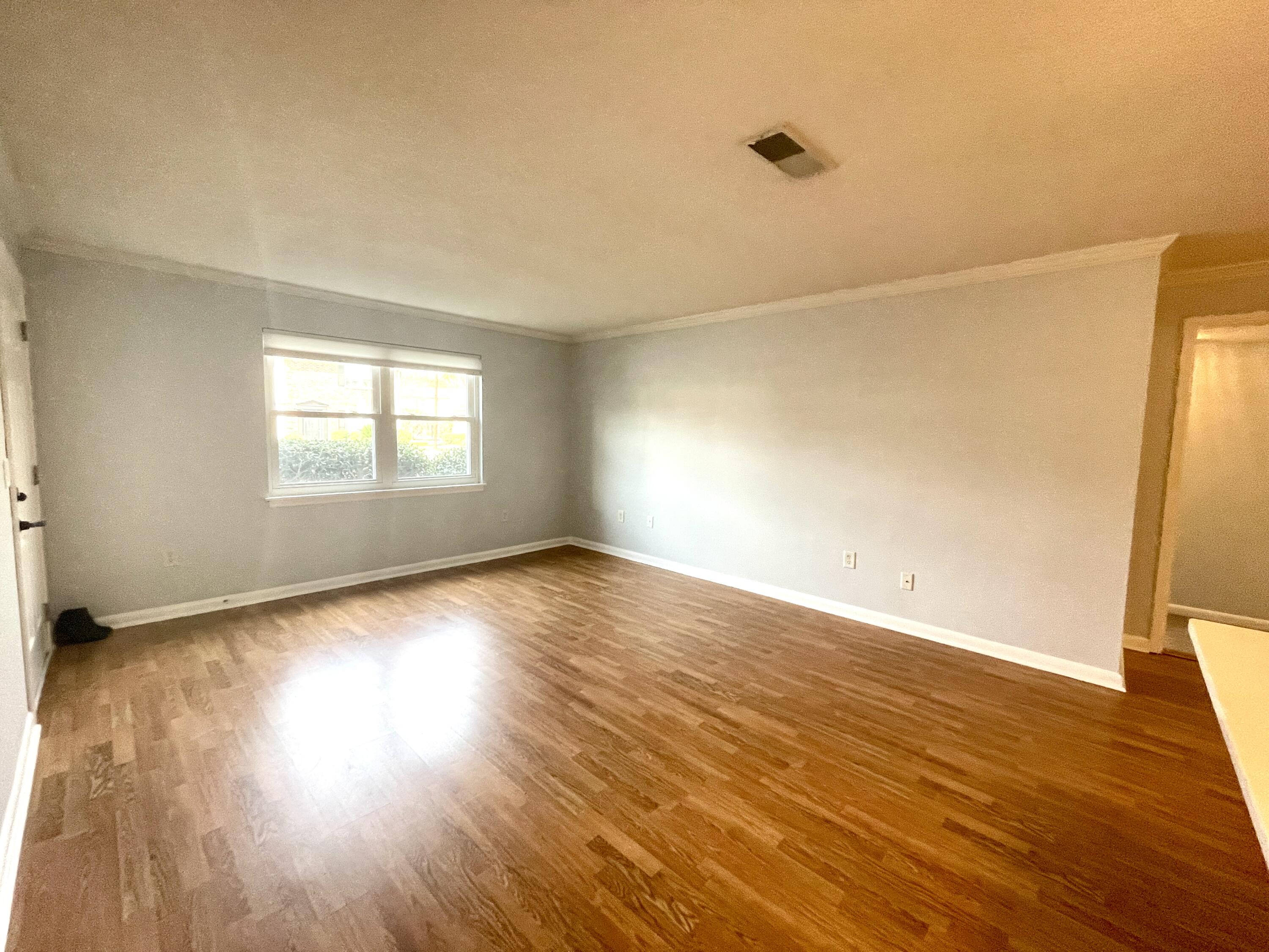415 Parkdale Drive 2a