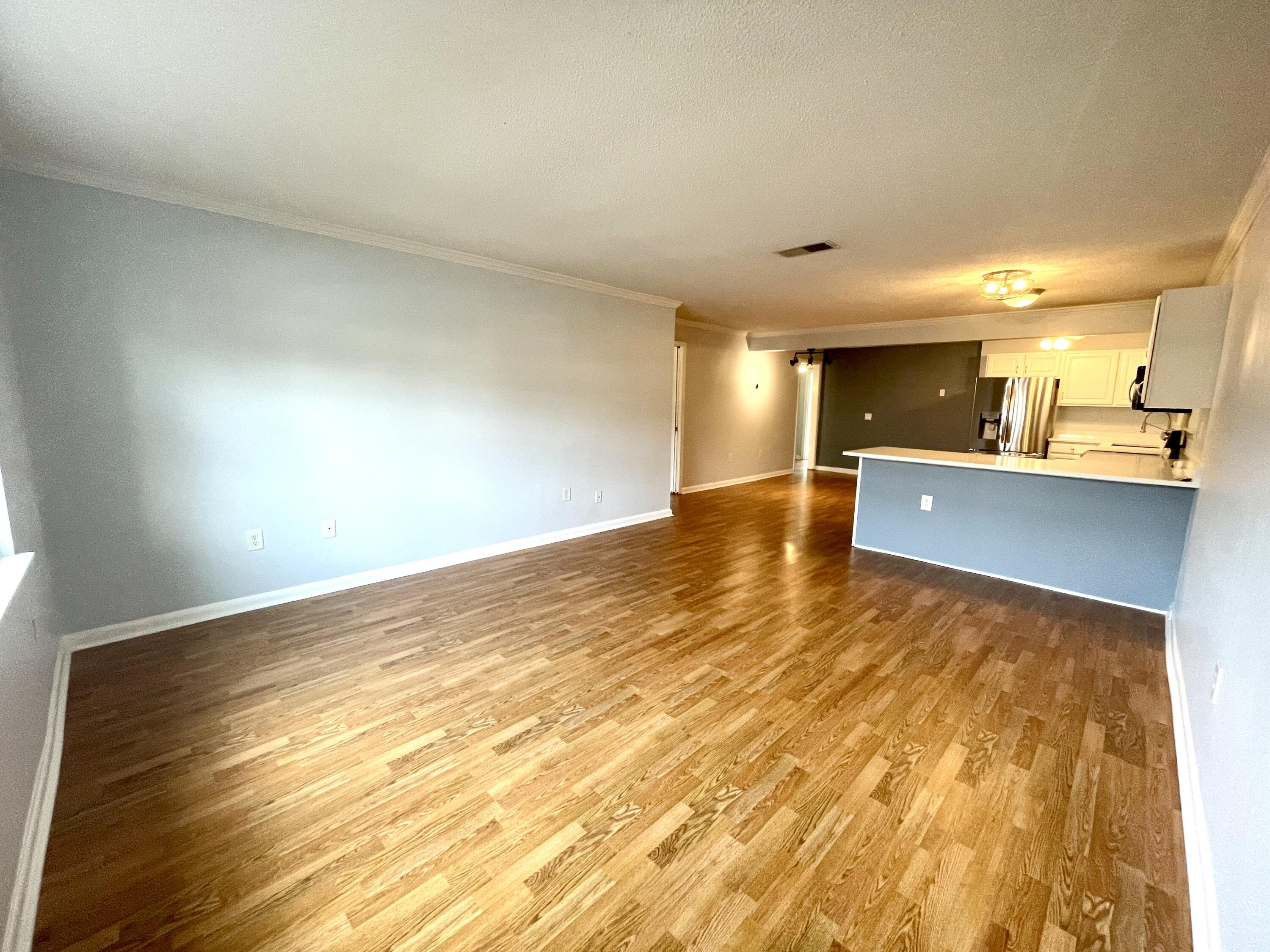 415 Parkdale Drive 2a