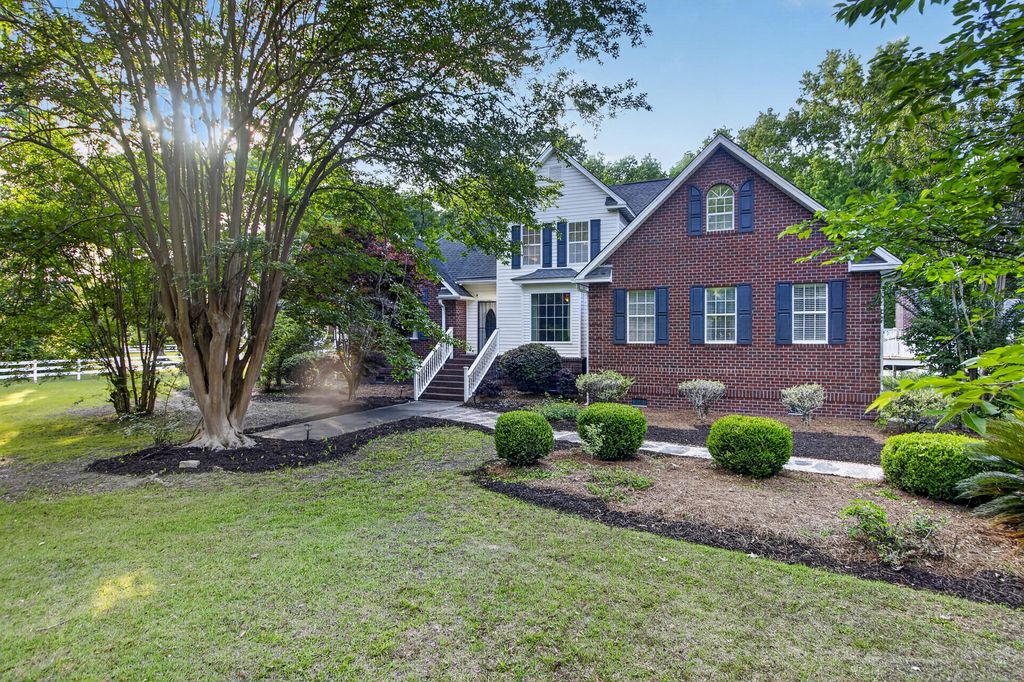 Photo of 1882 Central Park Road, Charleston, SC 29412 (MLS # 26013318)