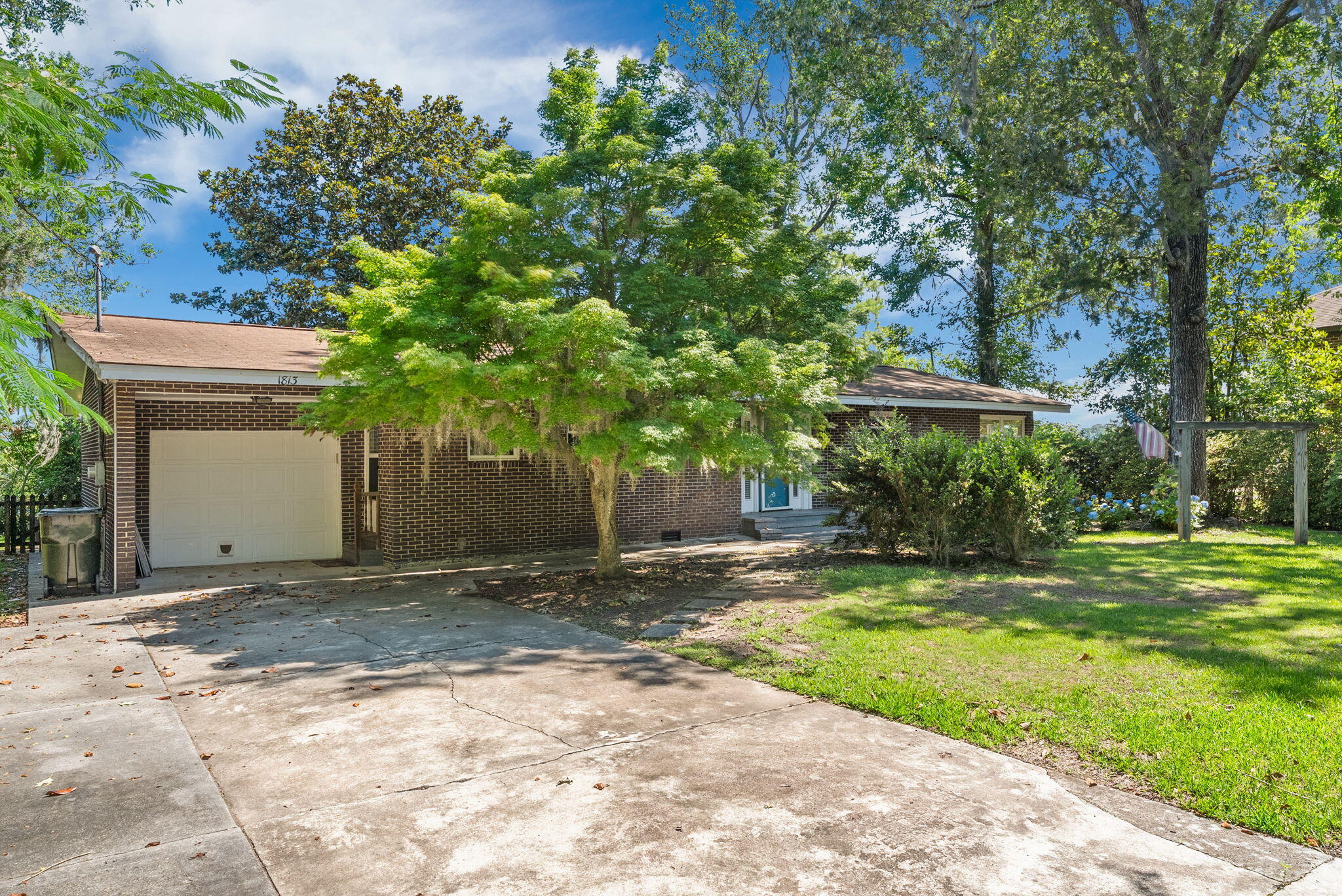 1813 Fishing Island Road