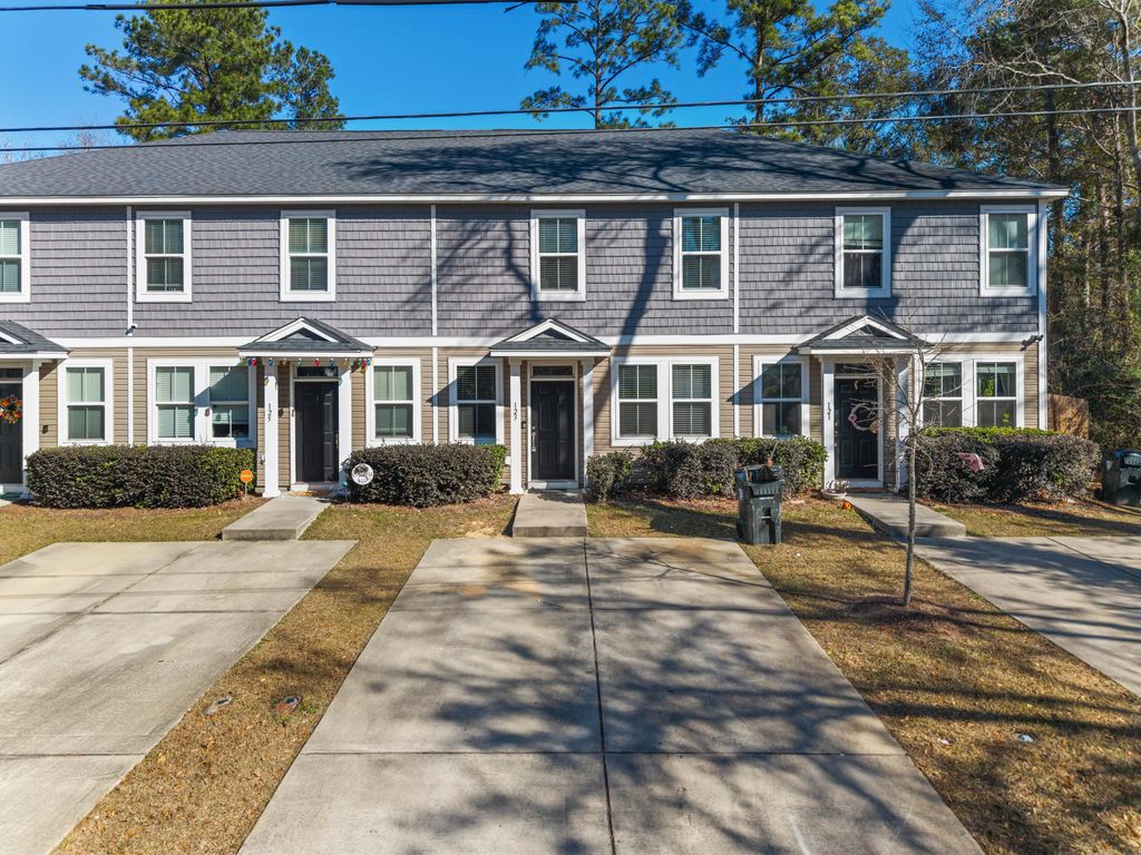 Photo of 123 Boone Street, Summerville, SC 29483 (MLS # 26002879)