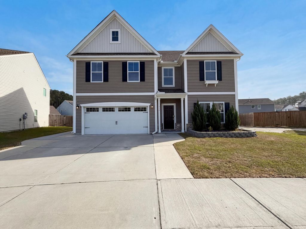 Photo of 512 Killdeer Road, Summerville, SC 29486 (MLS # 26009687)