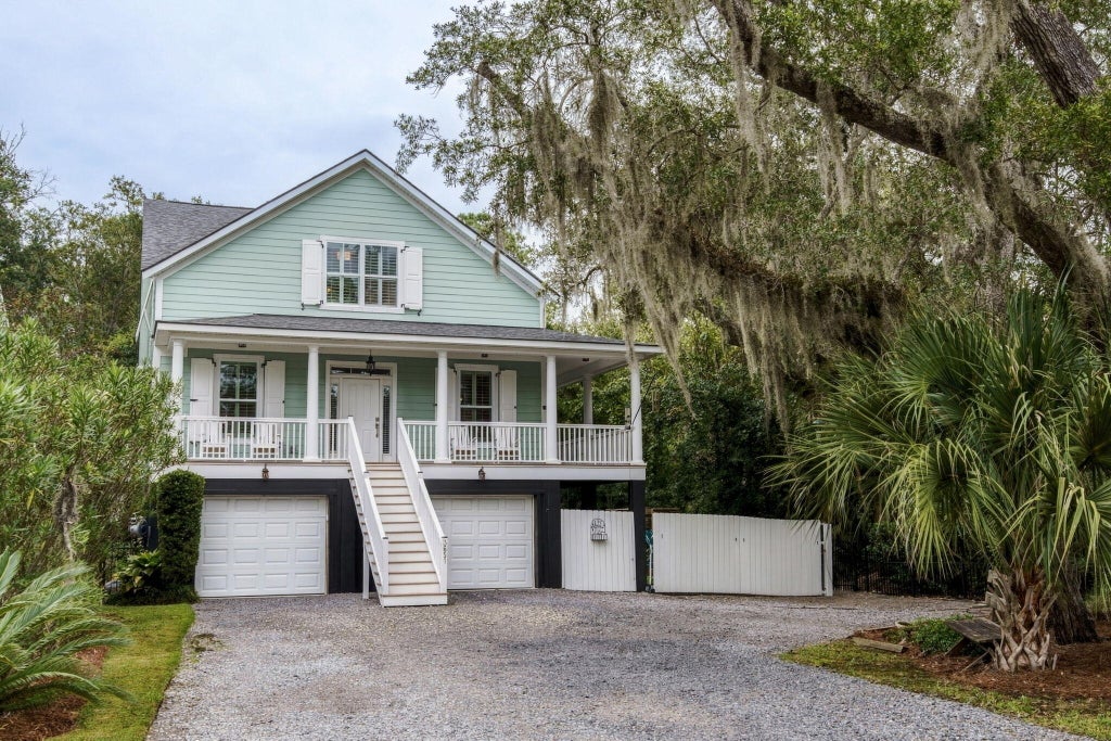 Photo of 3651 Purple Martin Court, Mount Pleasant, SC 29466 (MLS # 26028071)