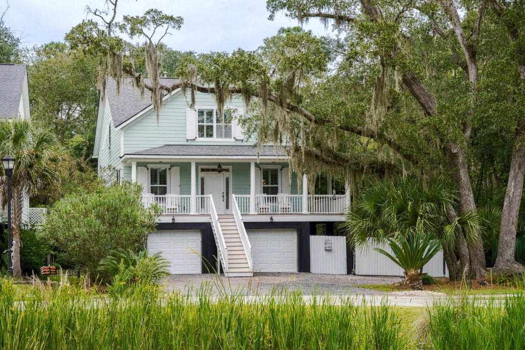 Photo of 3651 Purple Martin Court, Mount Pleasant, SC 29466 (MLS # 26028071)