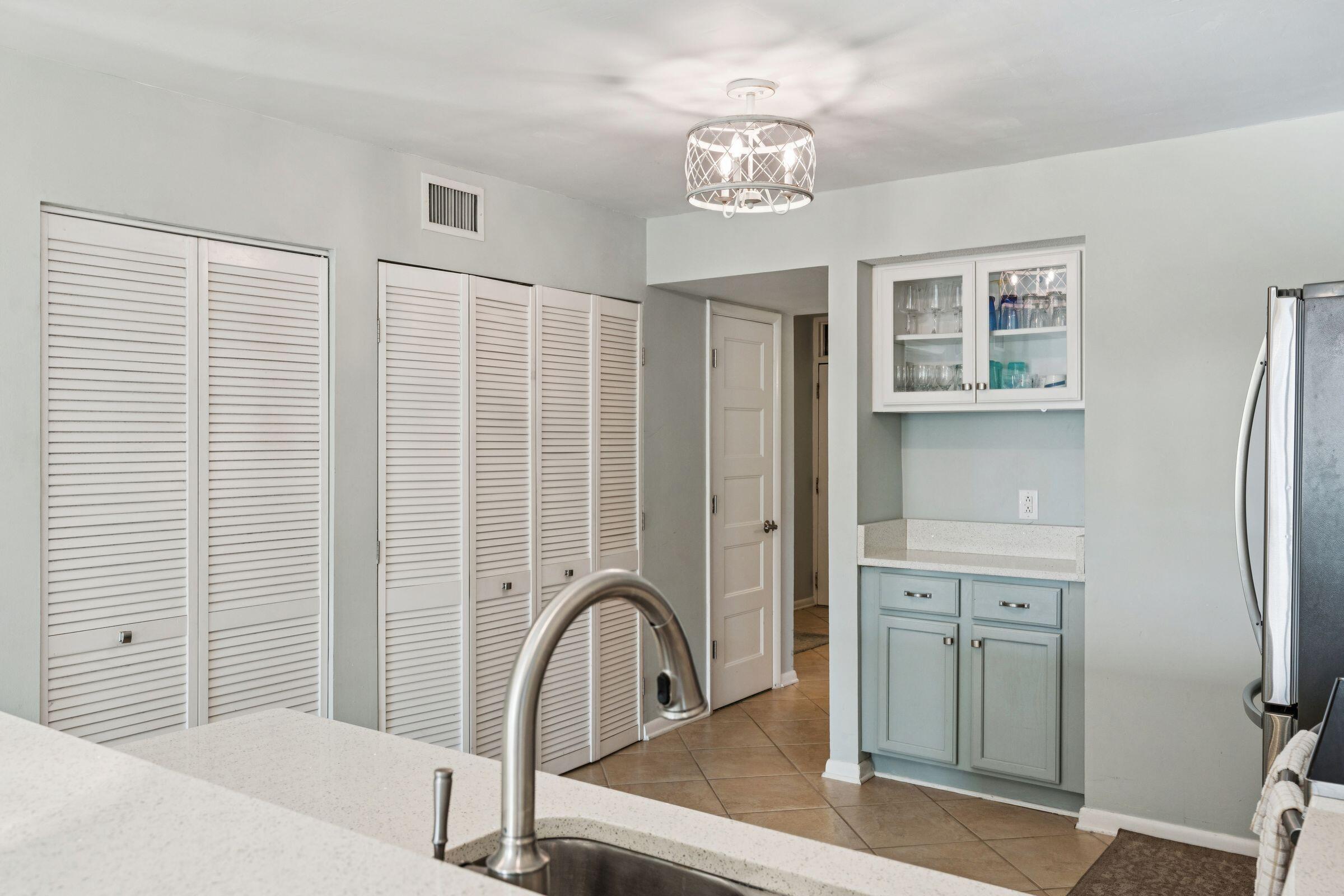 7600 Palmetto Drive 107 B