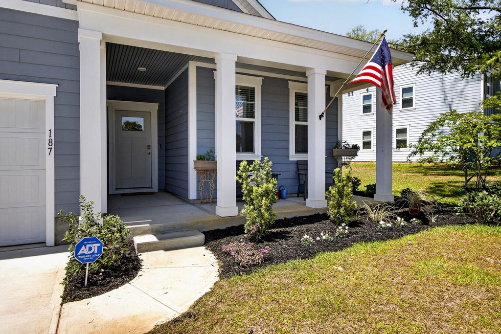 Photo of 187 Morning View Way, Moncks Corner, SC 29461 (MLS # 26012982)