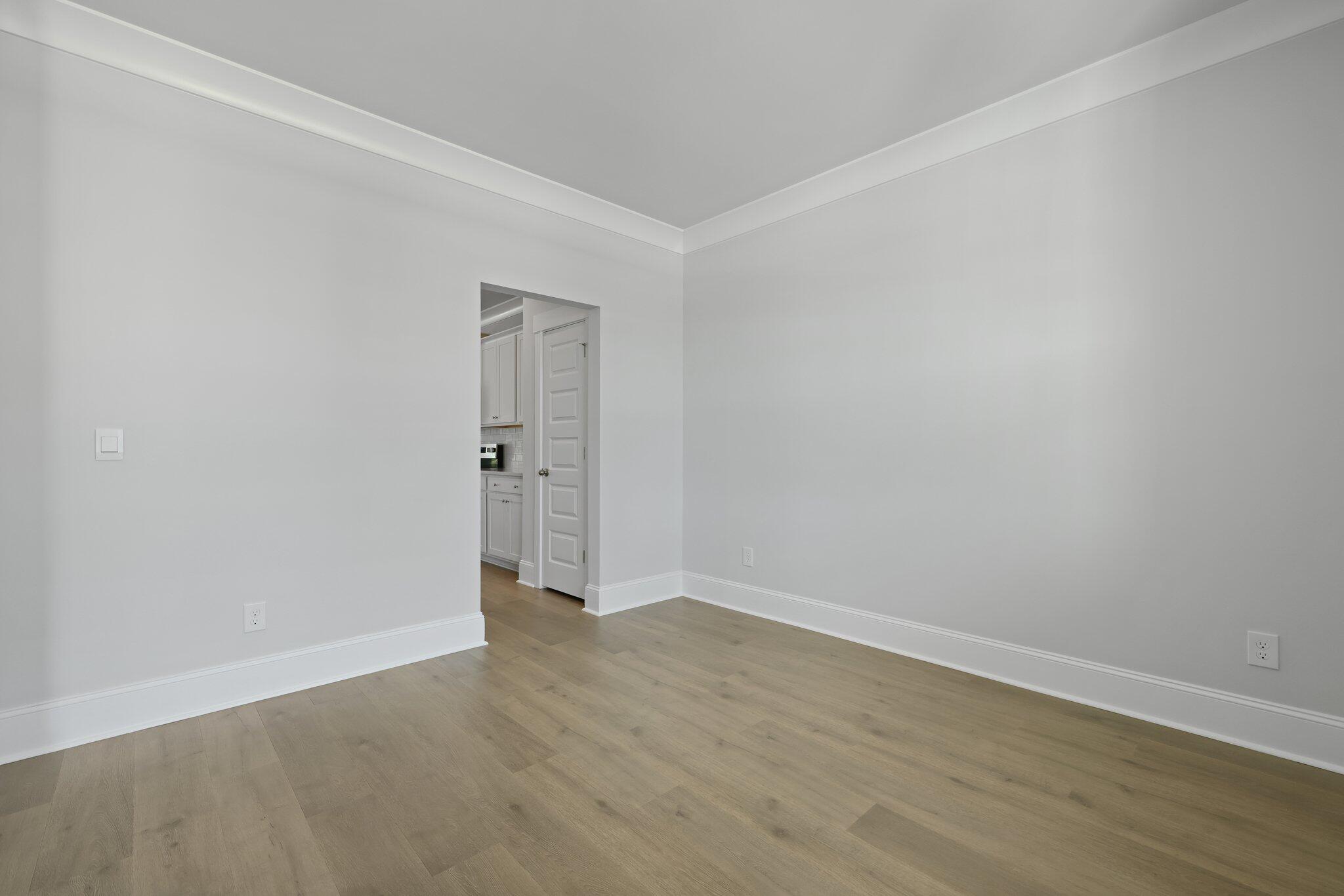 111 Midmills Lane