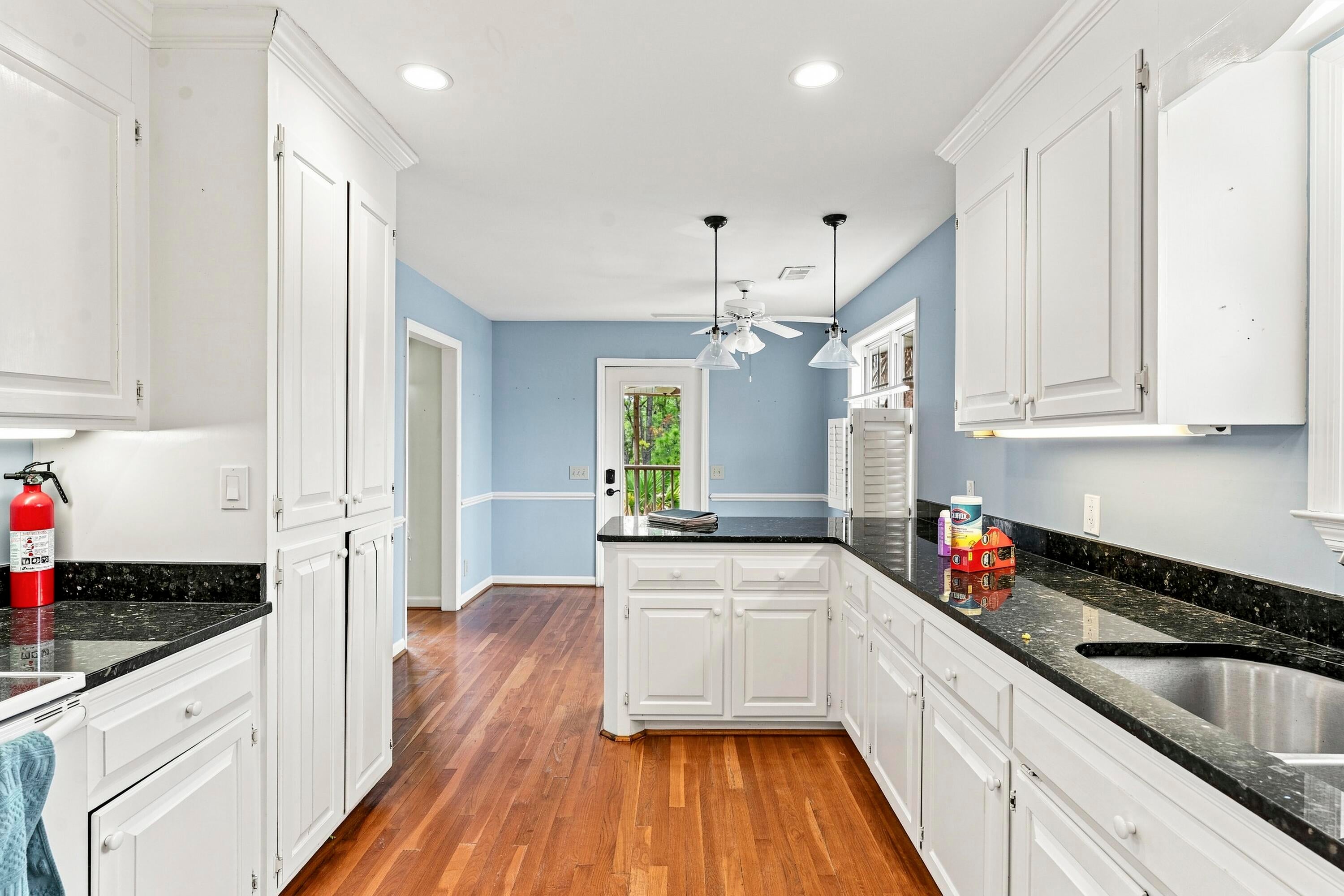 514 W Beach