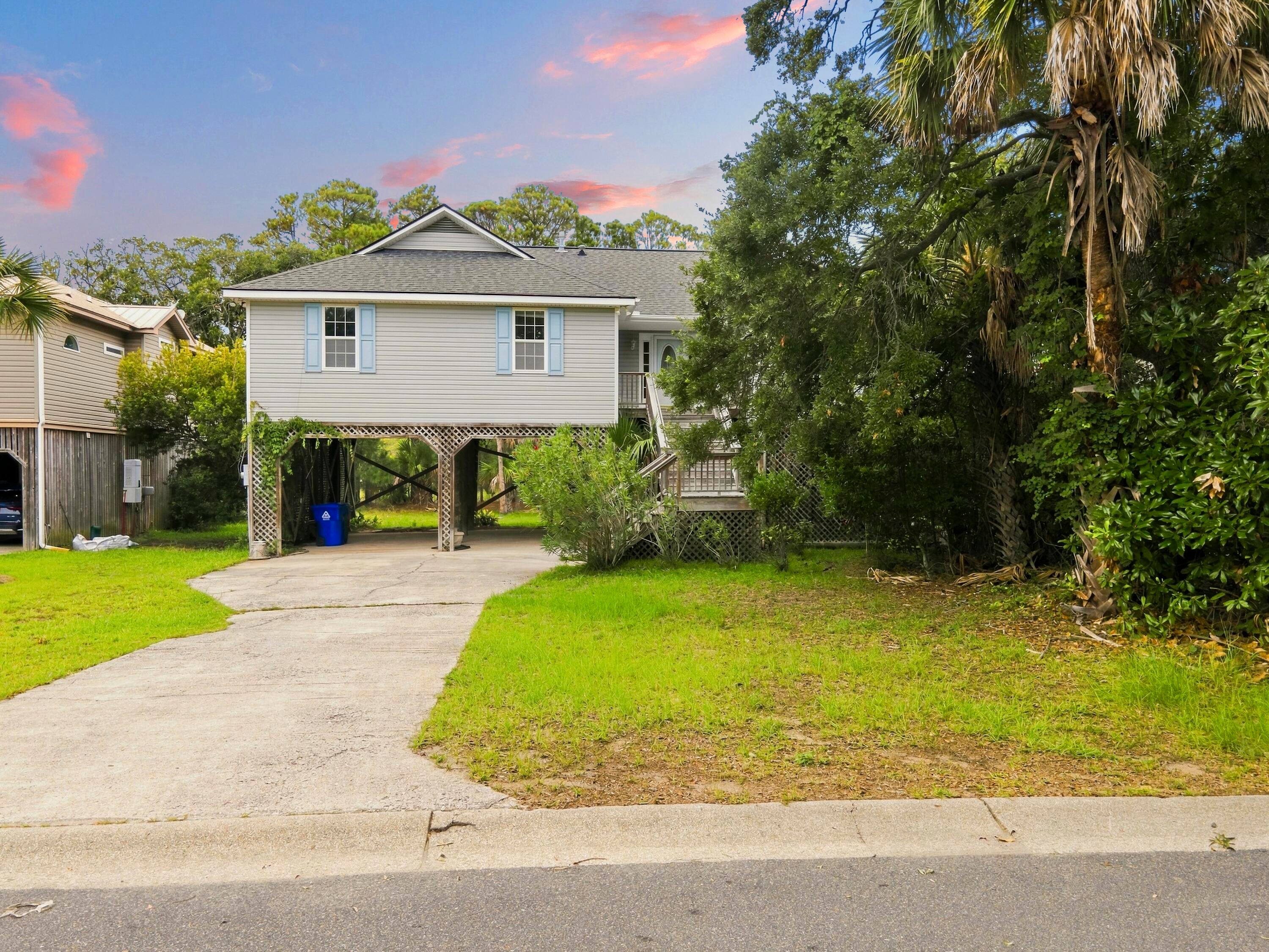 514 W Beach