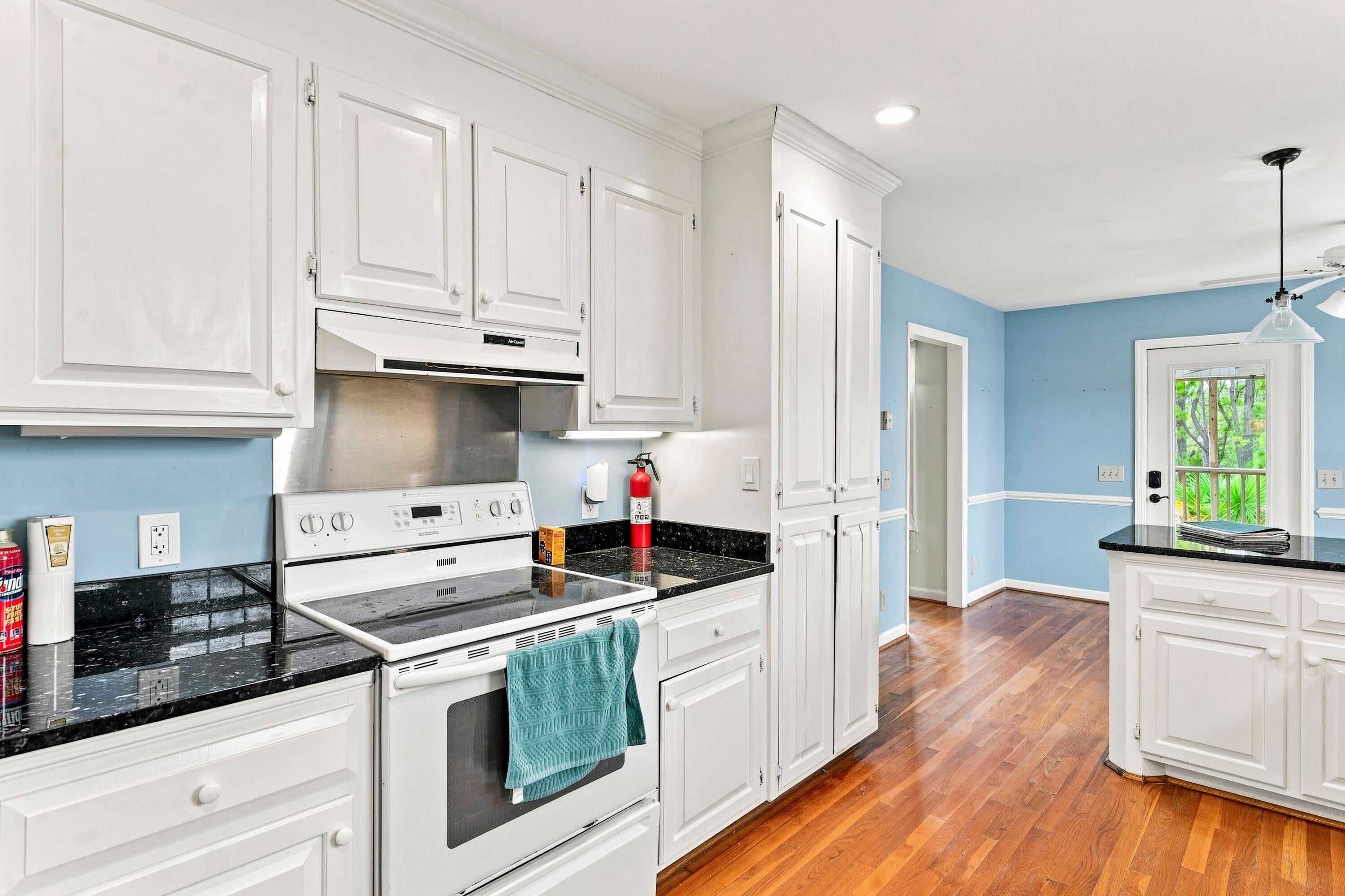 514 W Beach