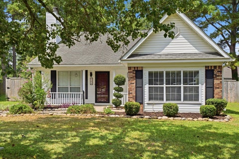 Photo of 244 Corsair Street, Summerville, SC 29483 (MLS # 26022145)