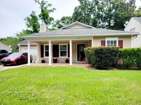 A home in North Charleston