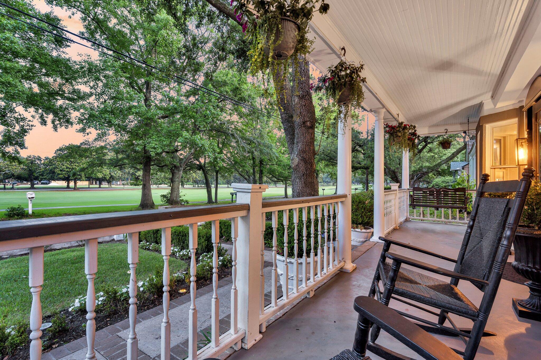 2142 Golfview Drive