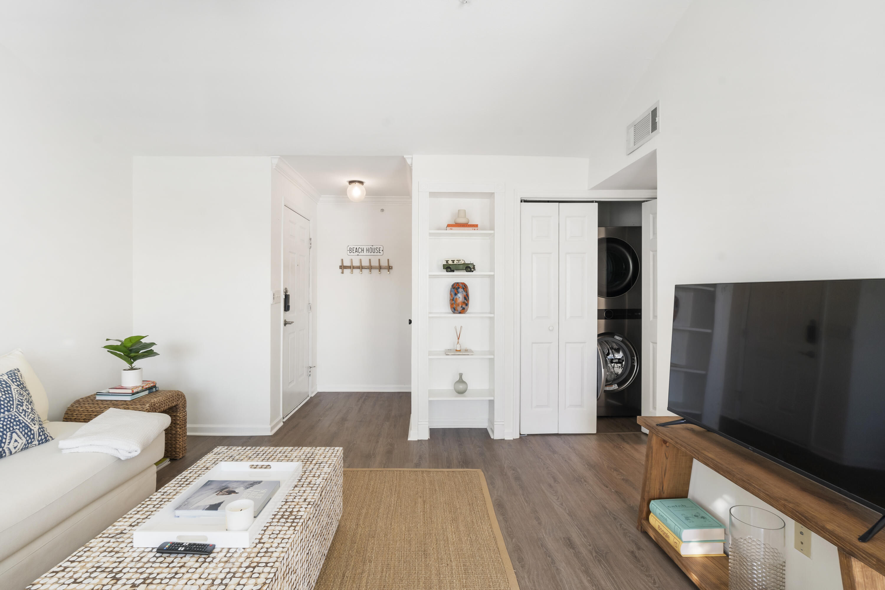 700 Daniel Ellis Drive 5303