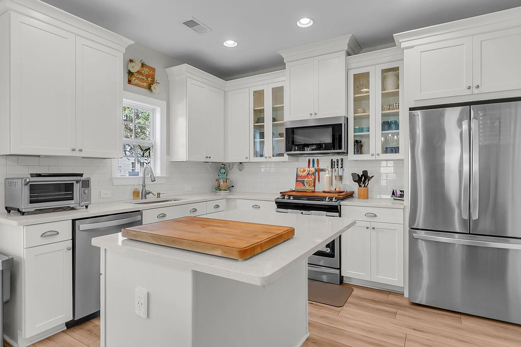 Photo of 1025 Pigeon Point, Johns Island, SC 29455 (MLS # 26014968)