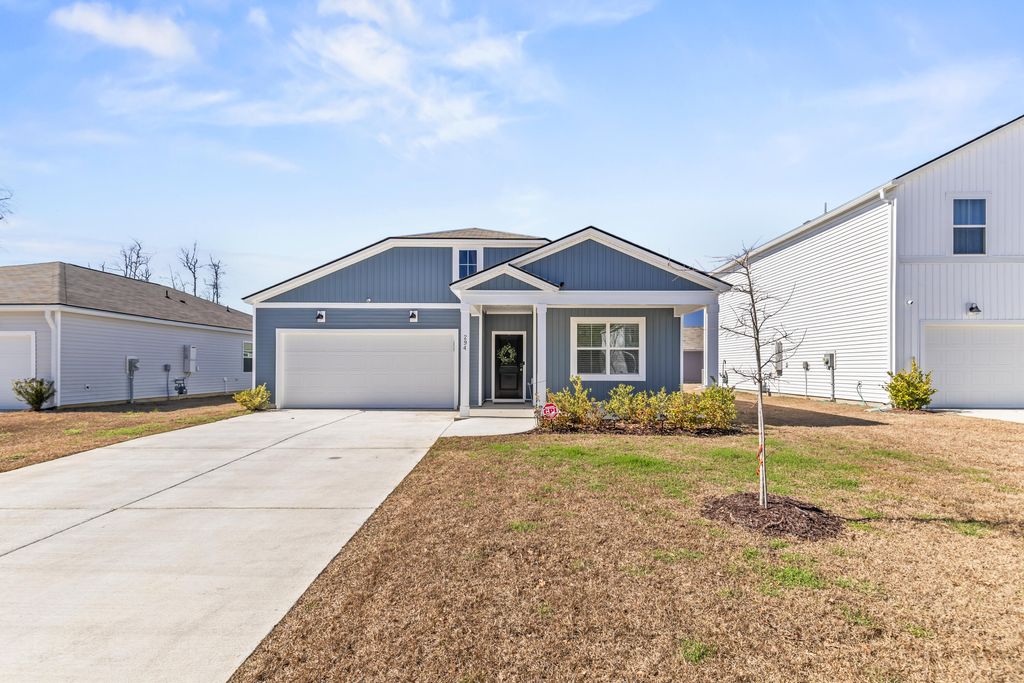 294 W Bradford Pointe Drive, Summerville, SC Single Family Home