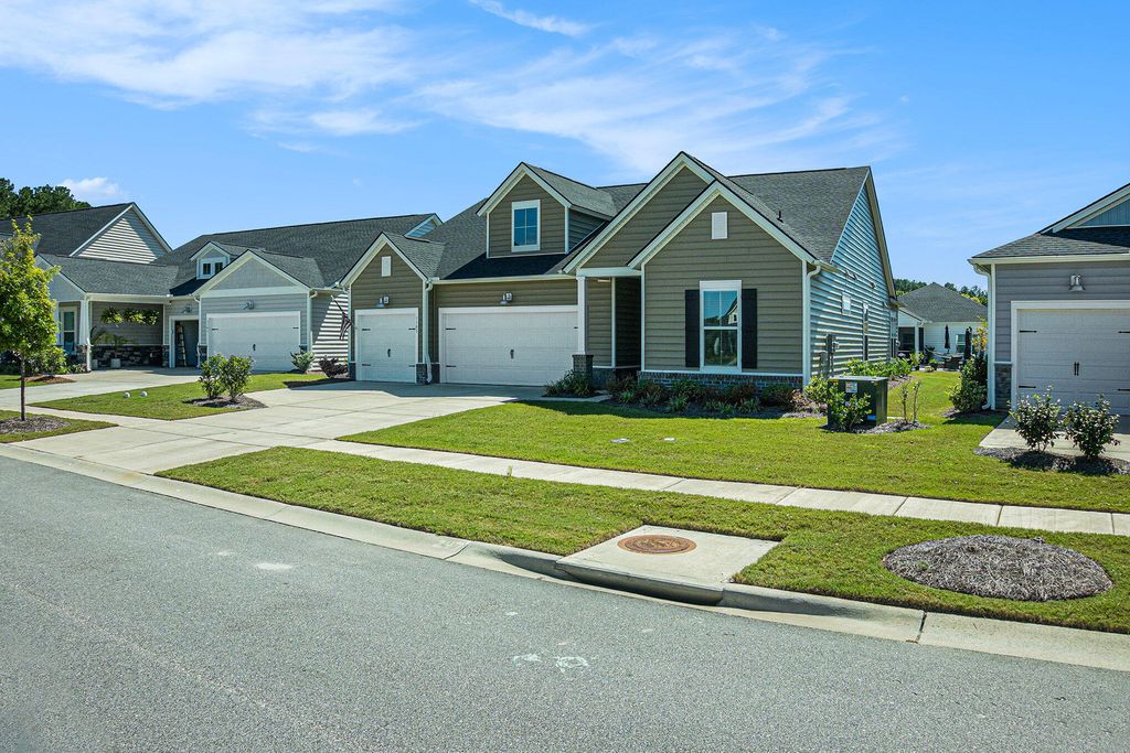 Photo of 1107 Bellweather Lane, Summerville, SC 29485 (MLS # 26001301)