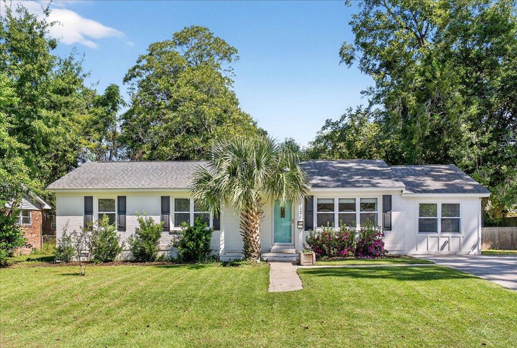 Photo of 712 Longfellow Road, Charleston, SC 29407 (MLS # 25032181)