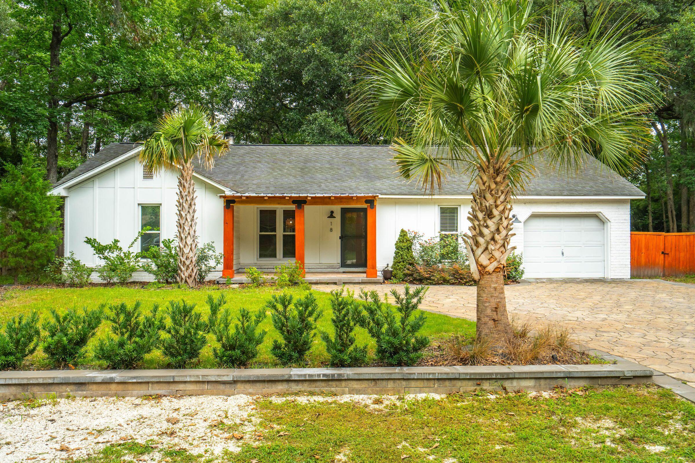 18 Hillcreek Boulevard