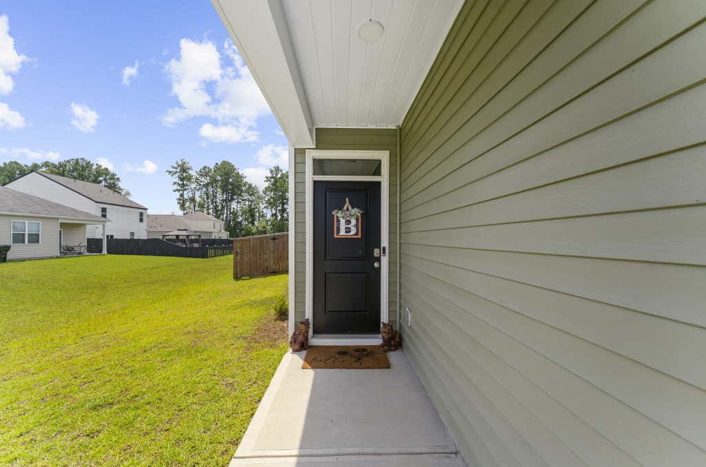 Photo of 105 Ivory Shadow Road, Summerville, SC 29486 (MLS # 26023644)