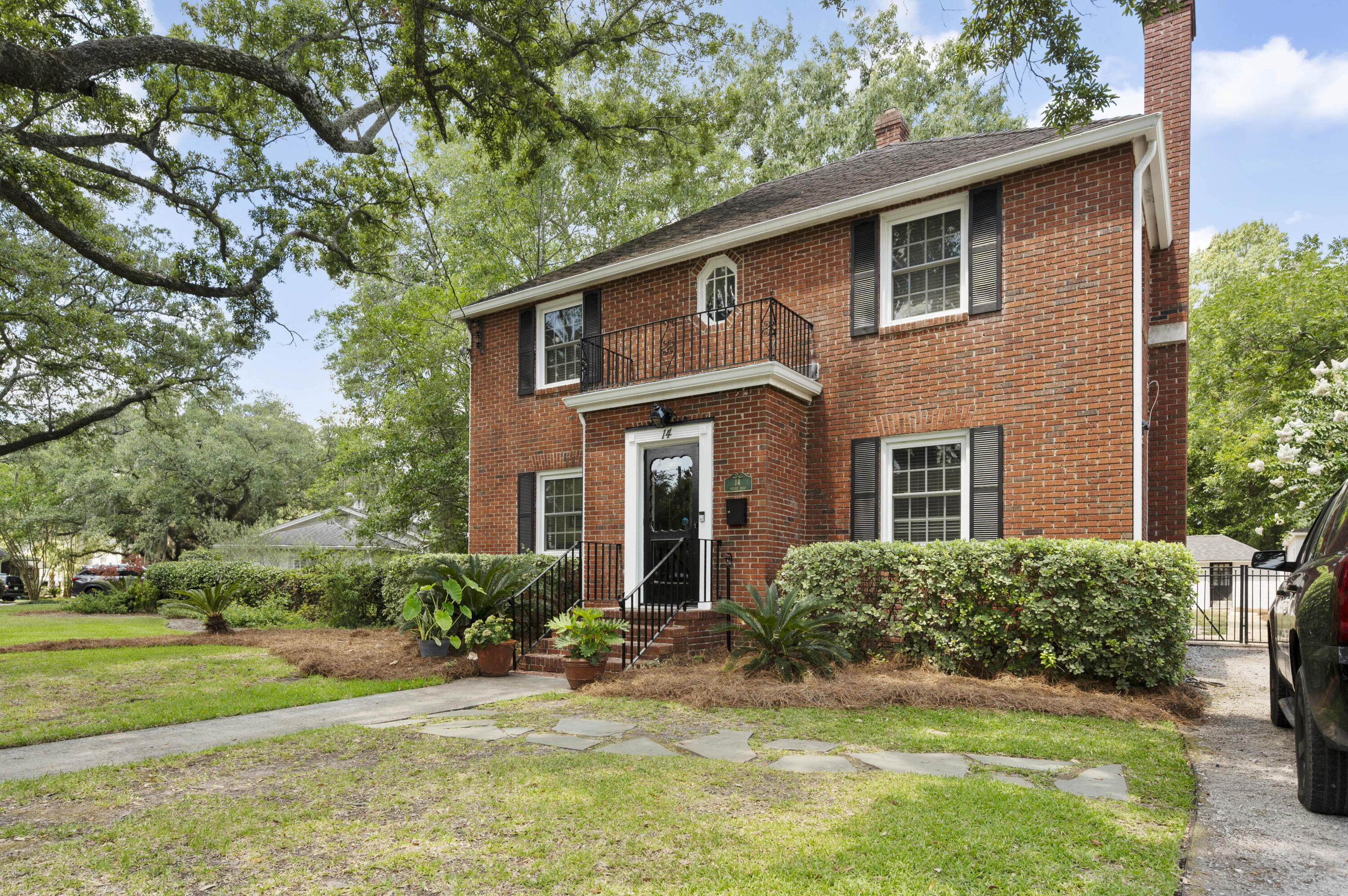 14 Belvue Road