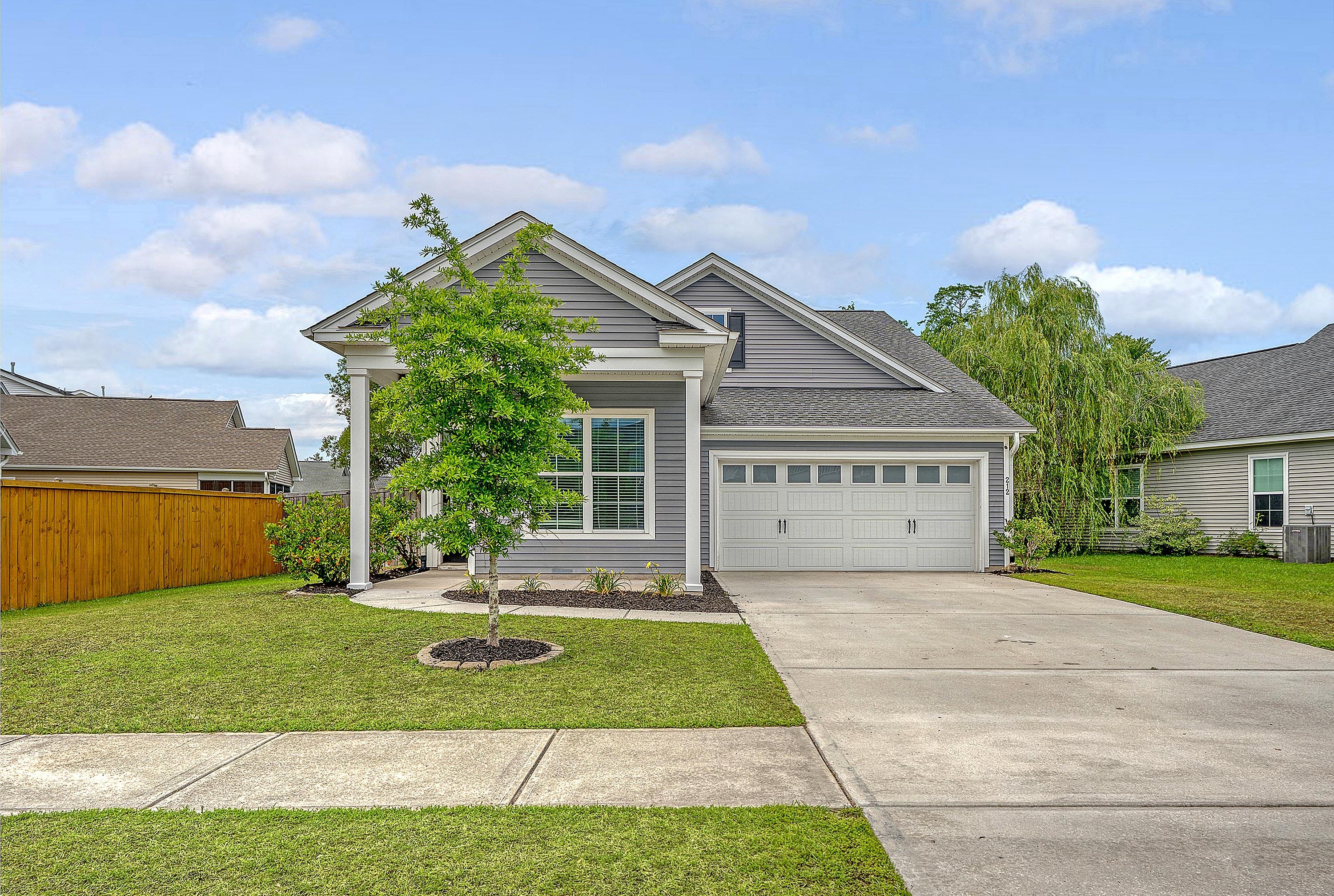 212 Palmetto Walk Drive