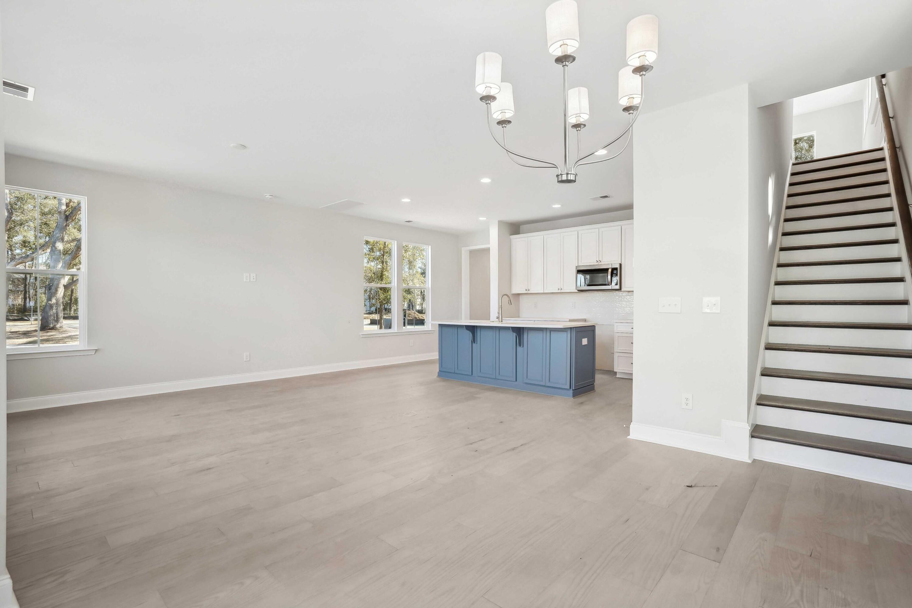 399 Claret Cup Way