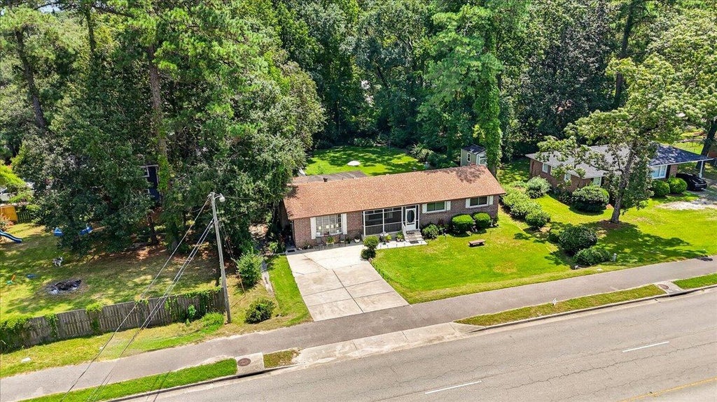Photo of 1511 Bacons Bridge Road, Summerville, SC 29485 (MLS # 26023464)