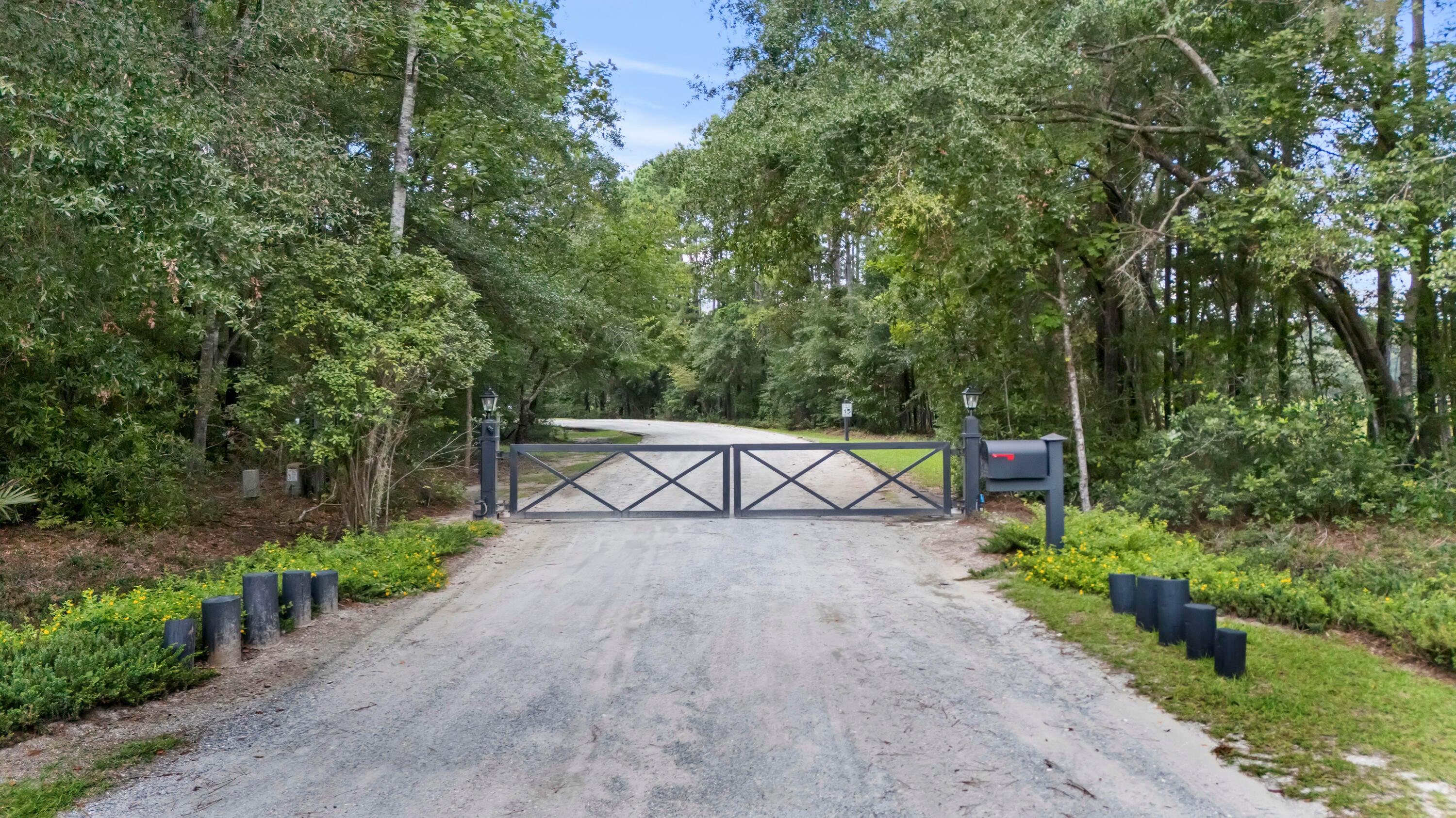 1451 Bears Bluff Road