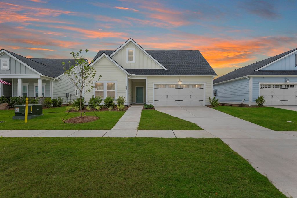 Photo of 107 Barker Street, Summerville, SC 29486 (MLS # 25027850)