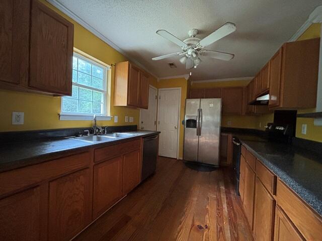 425 Honeysuckle Lane