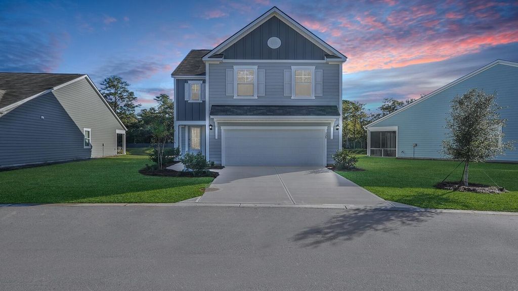 Photo of 328 Dickerson Lane, Summerville, SC 29485 (MLS # 25028349)