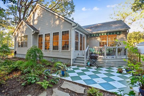 A home in Mount Pleasant