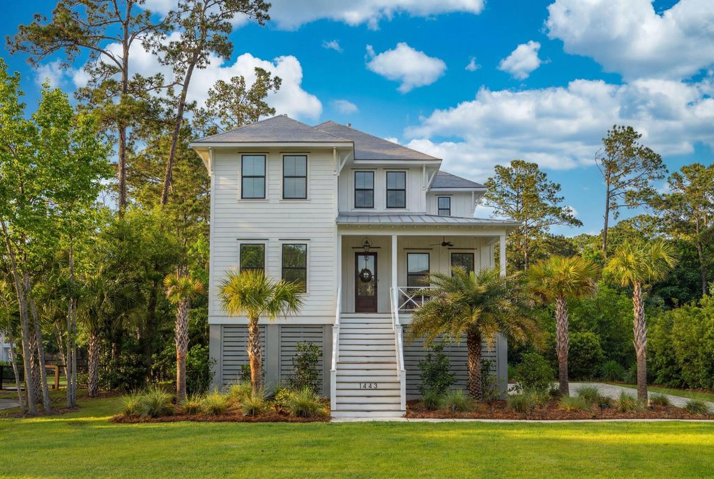 Photo of 1443 Headquarters Plantation Drive, Johns Island, SC 29455 (MLS # 26013119)