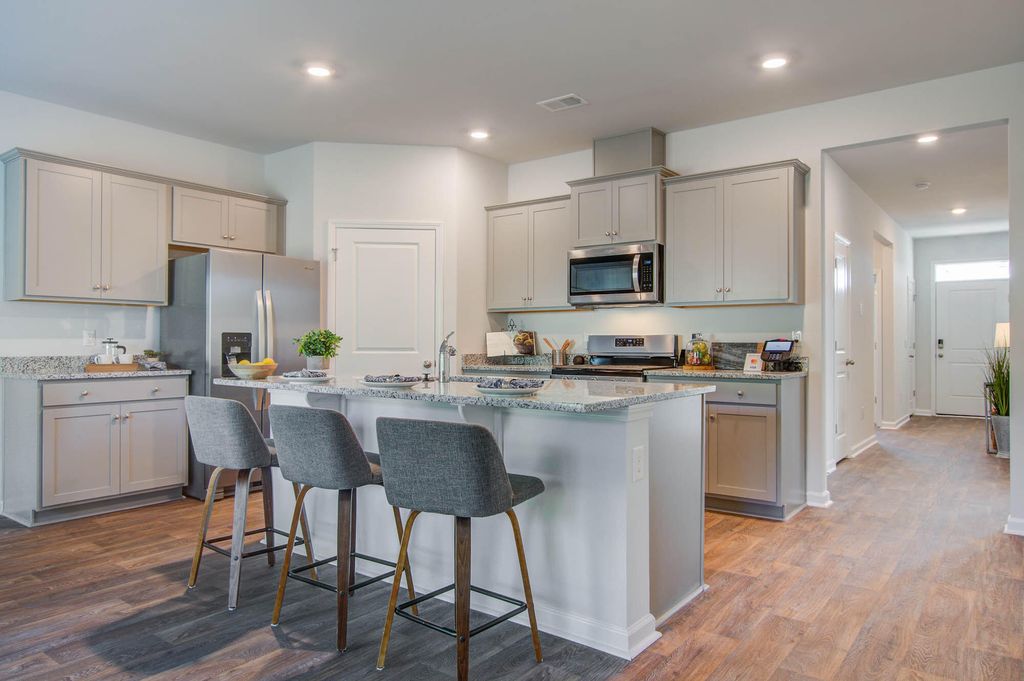 Photo of 184 Broadstone Drive, Summerville, SC 29486 (MLS # 26001634)