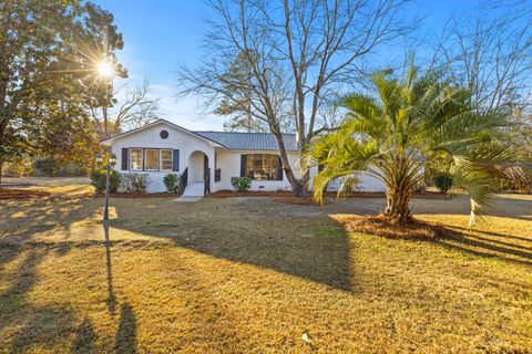 A home in Pineville