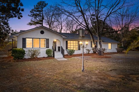 A home in Pineville