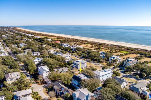 A home in Isle of Palms