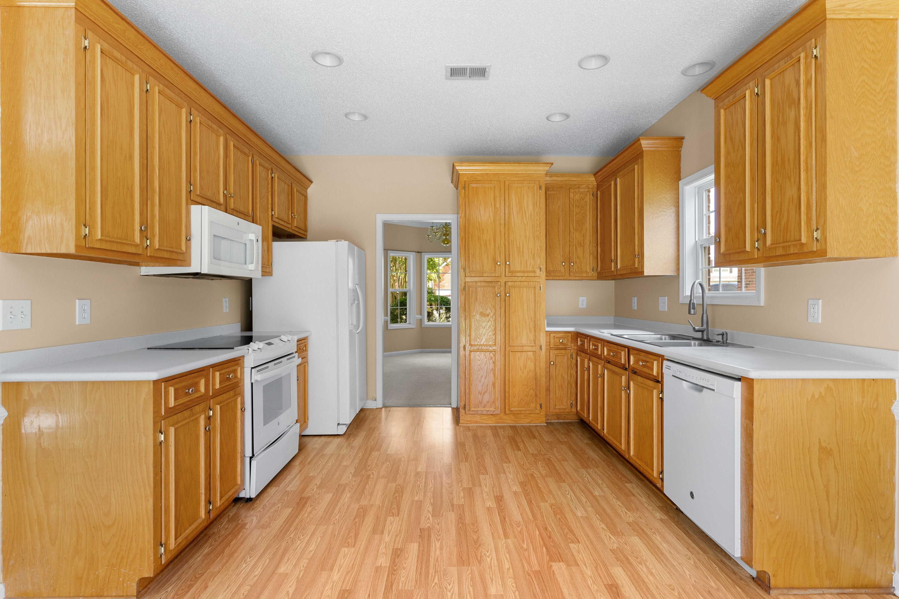 8752 Evangeline Drive