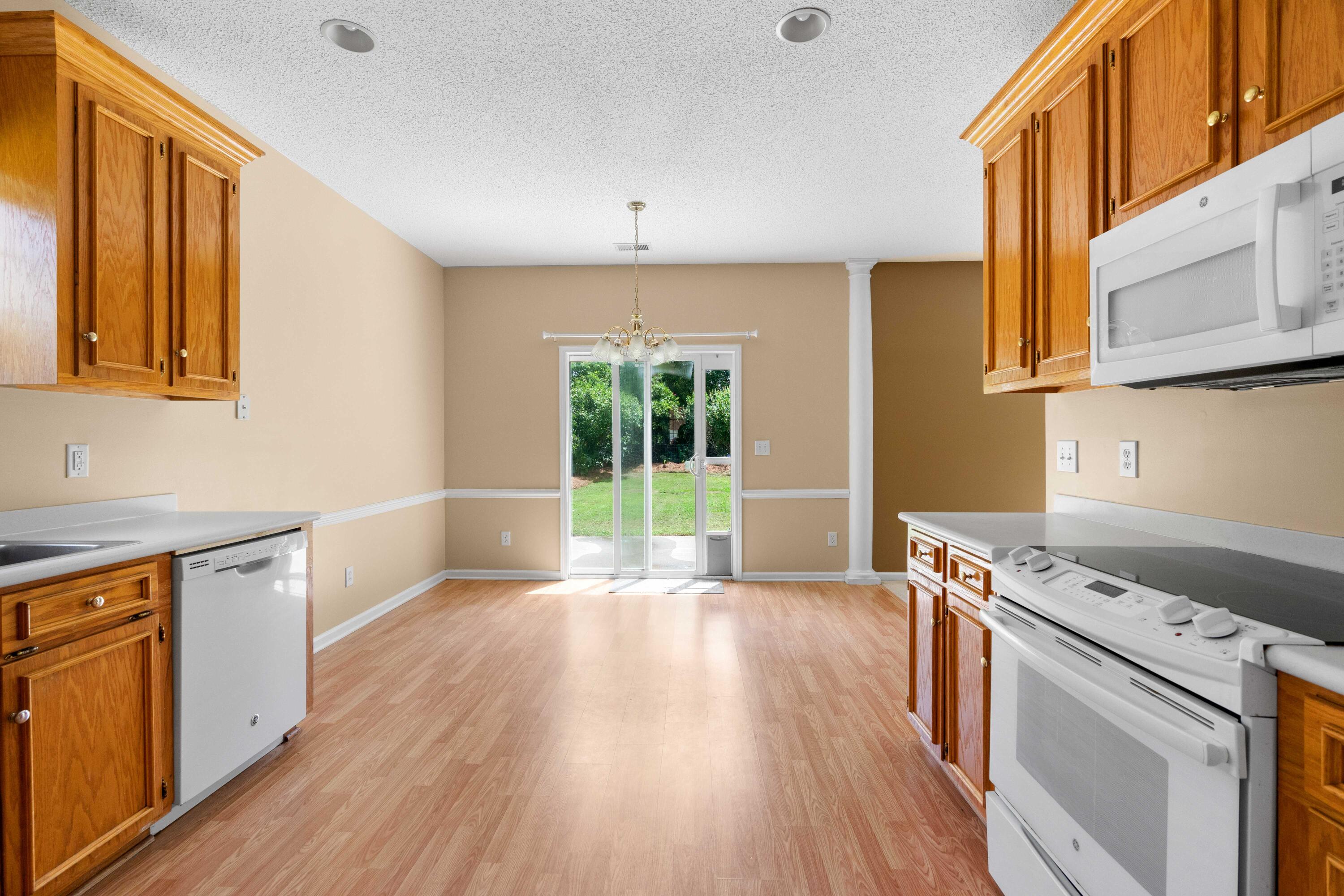 8752 Evangeline Drive