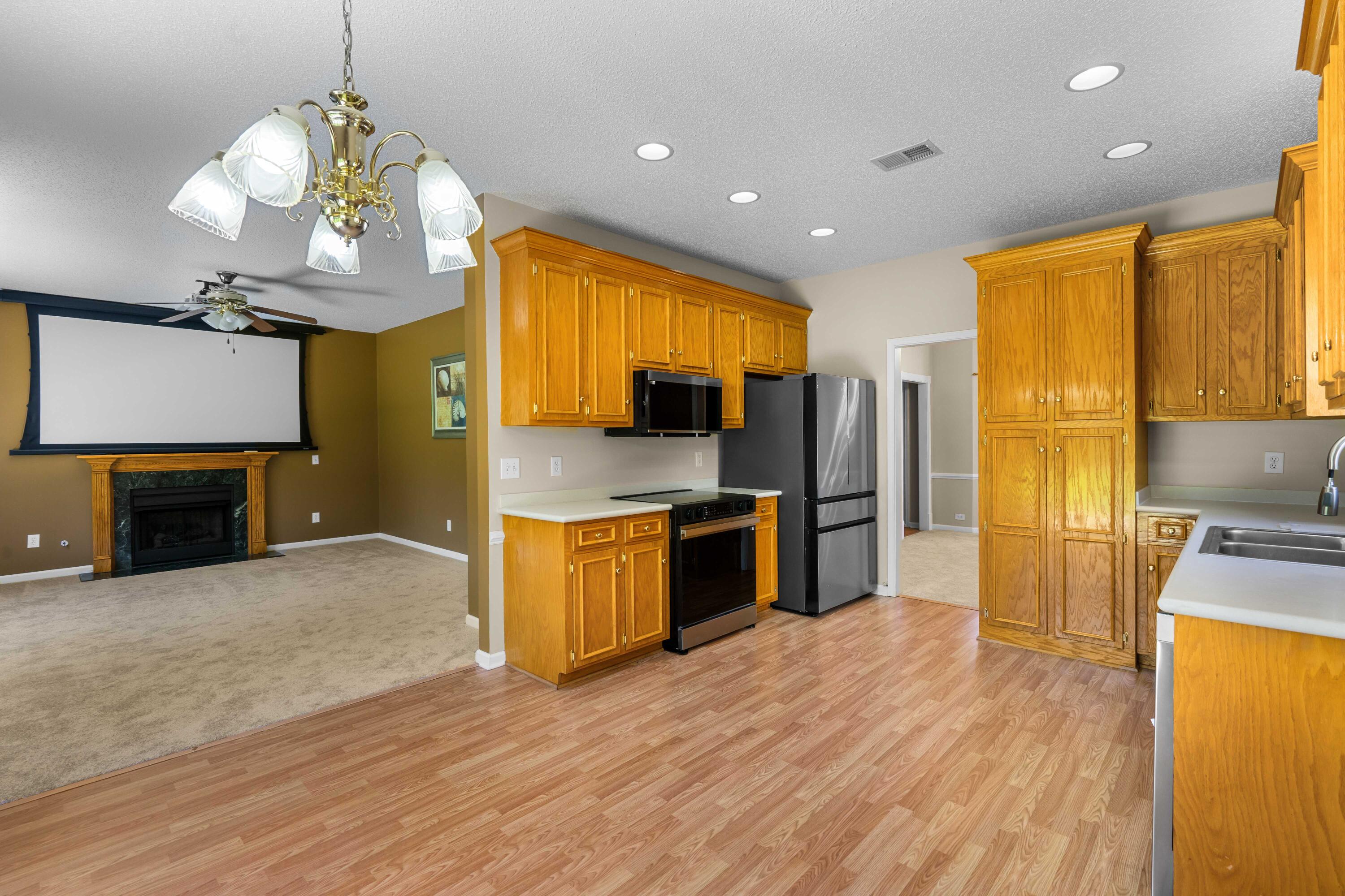 8752 Evangeline Drive