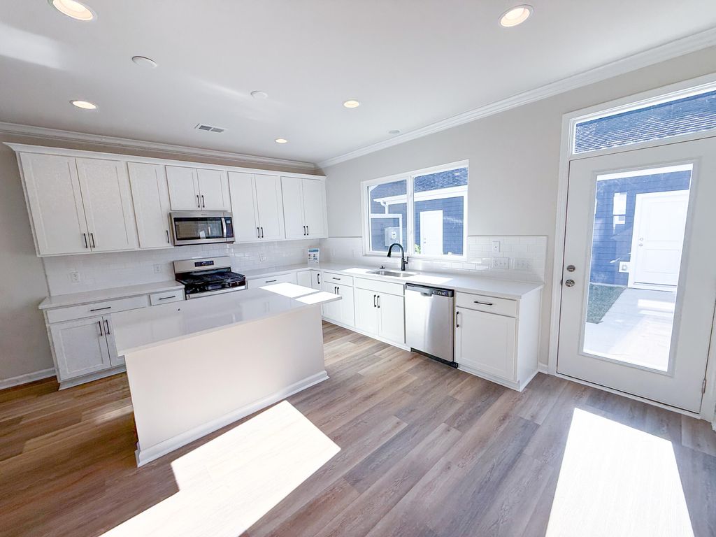 Photo of 767 Blueway Avenue, Summerville, SC 29486 (MLS # 25029792)