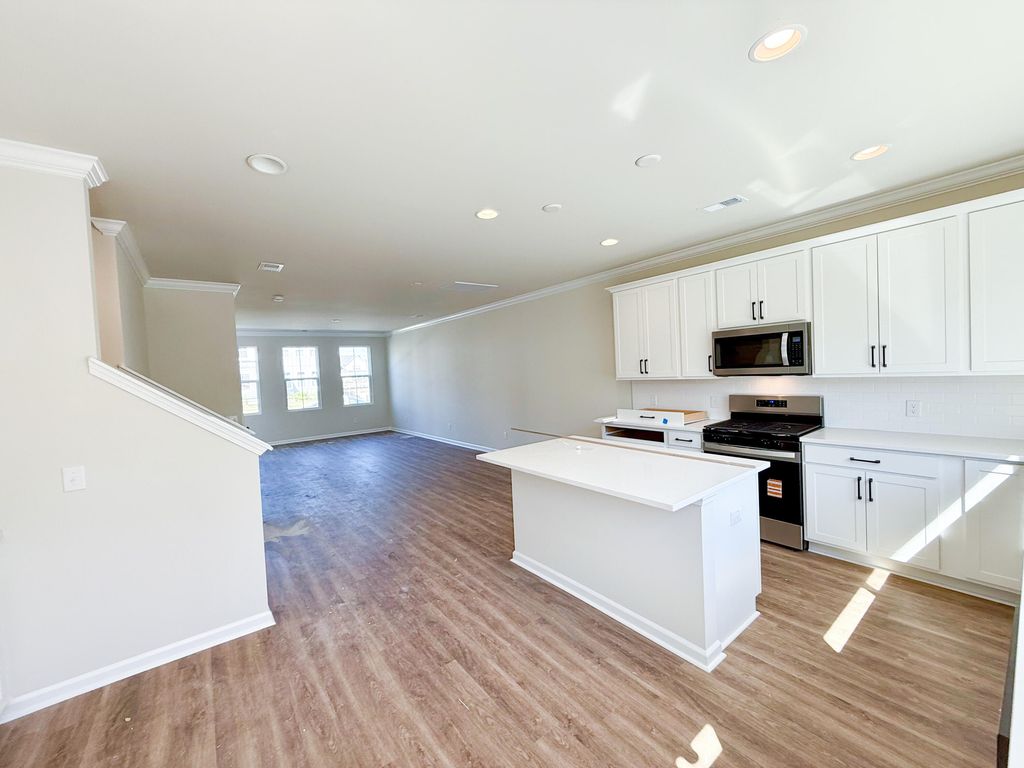 Photo of 769 Blueway Avenue, Summerville, SC 29486 (MLS # 25027915)