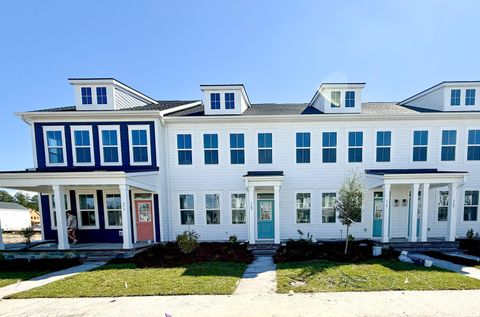 769 Blueway Avenue Summerville SC 29486