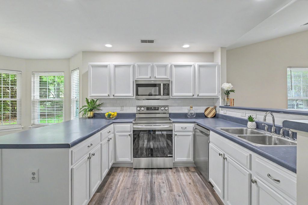 Photo of 8059 Shadow Oak Drive, North Charleston, SC 29406 (MLS # 26009917)