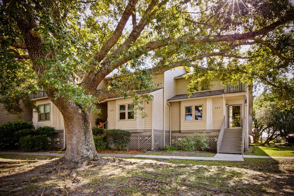 Photo of 127 River Breeze Drive #Unit 32, Charleston, SC 29407 (MLS # 26028700)